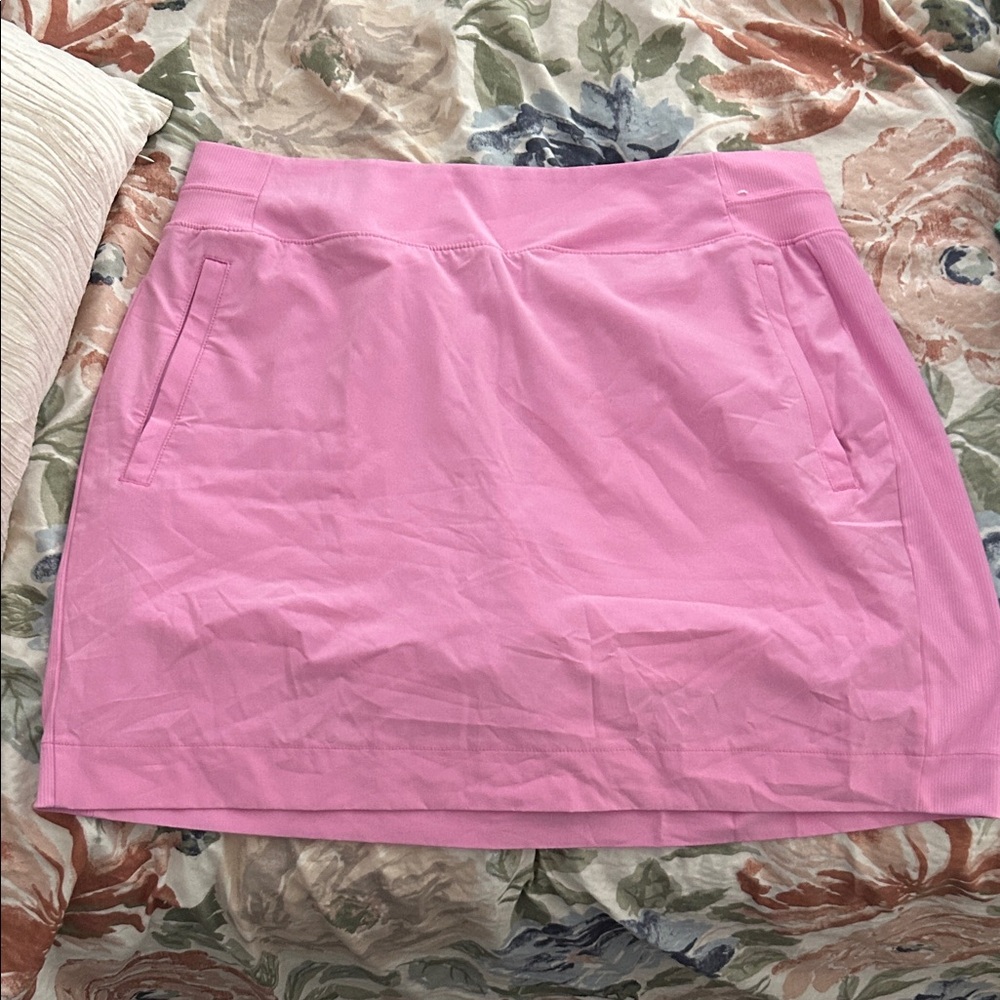 Pull-On Mini Skirt in Pink with Front Pockets